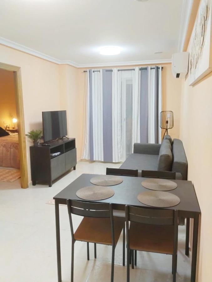 Torrevieja 2 Bedroom Holiday Apartment Exterior foto
